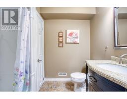 27 - 600 HYDE PARK ROAD - 38