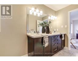 41 - 486 SKYLINE AVENUE - 24