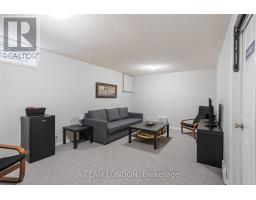 58 - 141 CONDOR COURT - 25