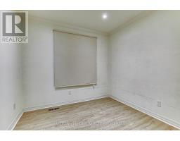 22 MURIEL CRESCENT - 18