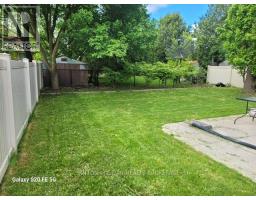 22 MURIEL CRESCENT - 22