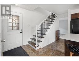 13 IDSARDI AVENUE - 16
