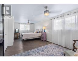 13 IDSARDI AVENUE - 17