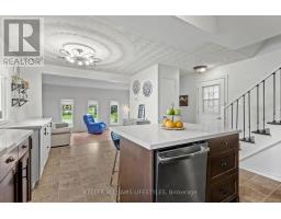 13 IDSARDI AVENUE - 7