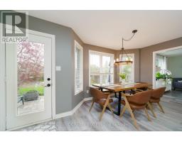 15 MAPLERIDGE CRESCENT - 12