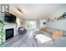 15 MAPLERIDGE CRESCENT - 15