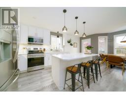 15 MAPLERIDGE CRESCENT - 8