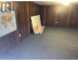 358 VALLEYVIEW AVENUE - 17