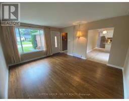 358 VALLEYVIEW AVENUE - 9