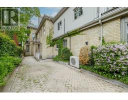 554 WATERLOO STREET - 32