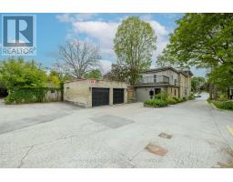 554 WATERLOO STREET - 35