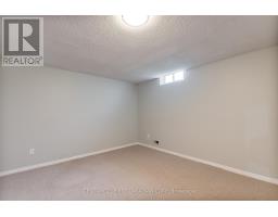 49 - 217 MARTINET AVENUE - 19