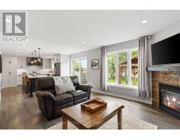 165 WATSON STREET - 13