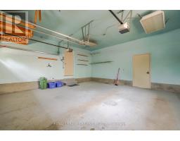 95 CONCORD CRESCENT - 12