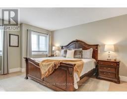 192 FOXBOROUGH PLACE - 22
