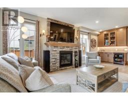 192 FOXBOROUGH PLACE - 35