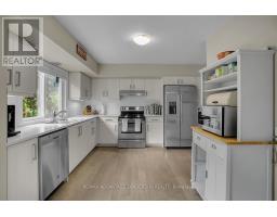 42 REGENCY ROAD - 19