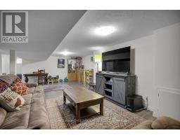 42 REGENCY ROAD - 32