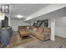 42 REGENCY ROAD - 34