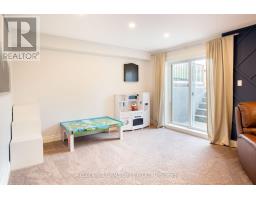 3 PINEGROVE CRESCENT - 30