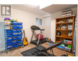 3 PINEGROVE CRESCENT - 33