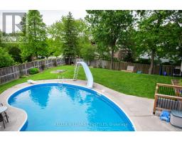 3 PINEGROVE CRESCENT - 40