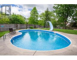 3 PINEGROVE CRESCENT - 45