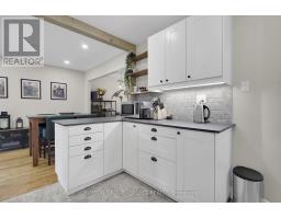 162 GLENROY CRESCENT - 13
