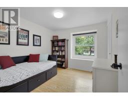 162 GLENROY CRESCENT - 21