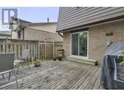 162 GLENROY CRESCENT - 29