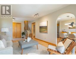 24 GATINEAU CRESCENT - 10