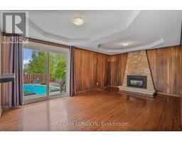 126 GUILDFORD CRESCENT - 17