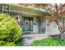 126 GUILDFORD CRESCENT - 3