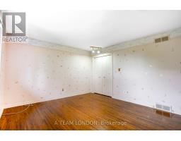 126 GUILDFORD CRESCENT - 31