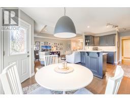 768 LAMBTON COURT - 17