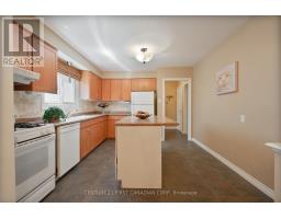 18 BRENTWOOD CRESCENT - 12