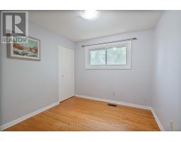 18 BRENTWOOD CRESCENT - 24