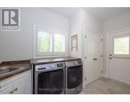 1924 RIVERBEND ROAD - 10
