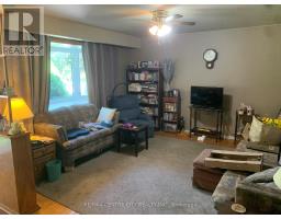 1163 FARNSBOROUGH CRESCENT - 3