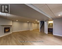 811 SOUTH WENIGE DRIVE - 18