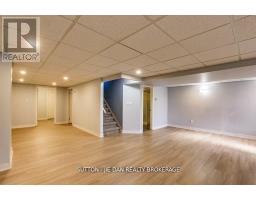 811 SOUTH WENIGE DRIVE - 19