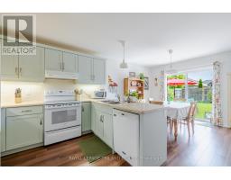 31 ACORN TRAIL - 11