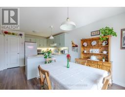 31 ACORN TRAIL - 14