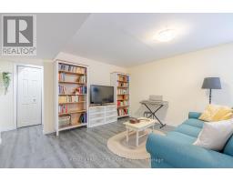 31 ACORN TRAIL - 23