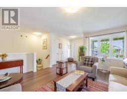 31 ACORN TRAIL - 6