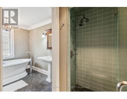 21 CHRISTIE STREET - 27