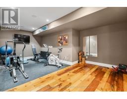 21 CHRISTIE STREET - 35