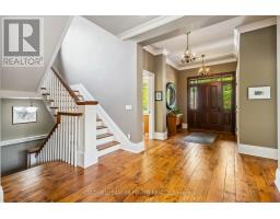21 CHRISTIE STREET - 9