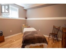 92 RIDGE STREET - 32