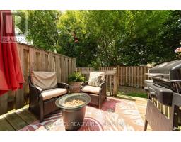 2 - 486 SPRINGBANK AVENUE N - 33